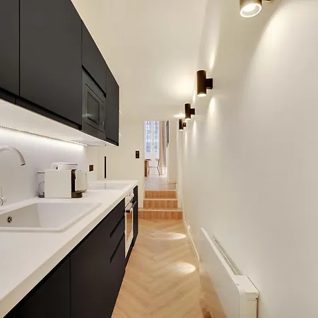 דירה Chic - 2br-6p - Parc Monceau פריז