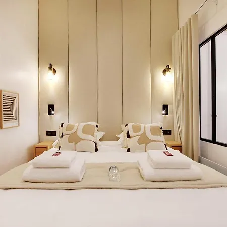 Chic - 2br-6p - Parc Monceau דירה